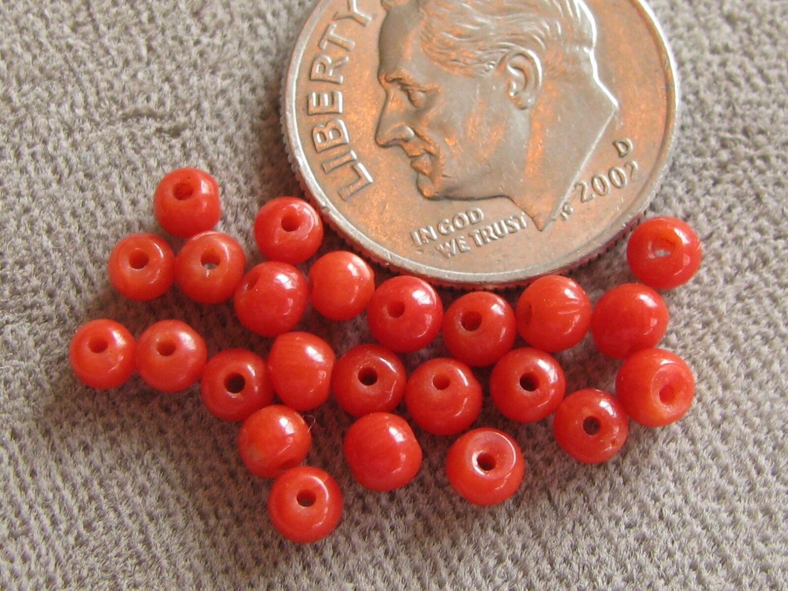 Lot of 25 Antique NaturaI Italian Coral Beads Red Orange Tiny 2.5mm Без бренда
