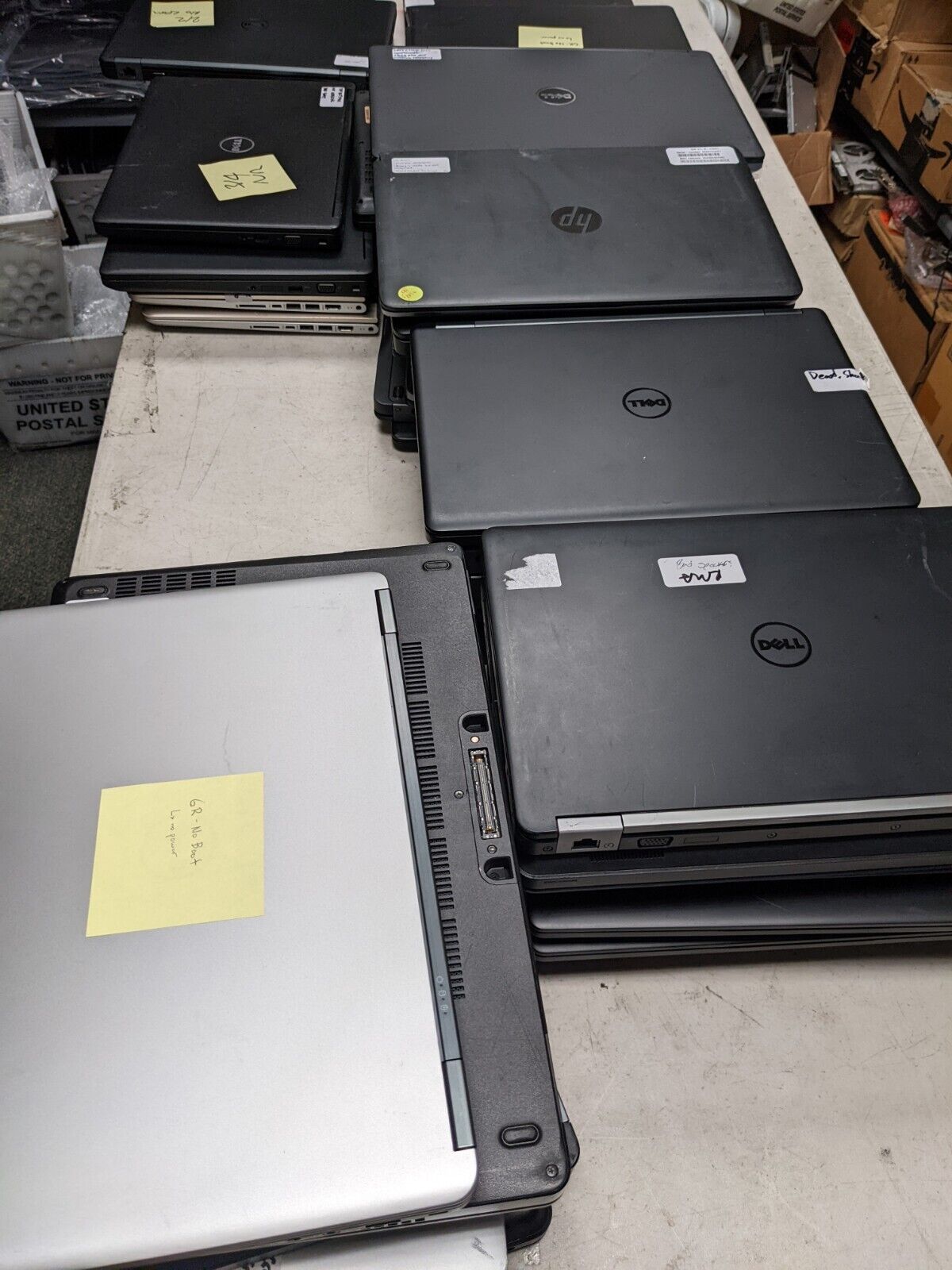 LOT OF 46 LAPTOPS CLEAN UNITS WITH MINOR ISSUES Dell LAPTOPS