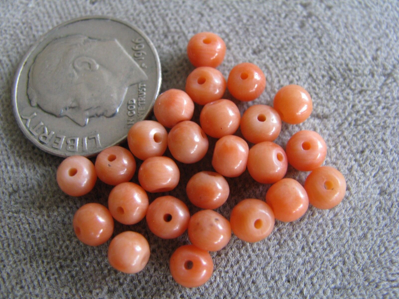 Lot of 25 Antique NaturaI Italian Coral Beads Salmon 3.5-4mm Без бренда - фотография #3
