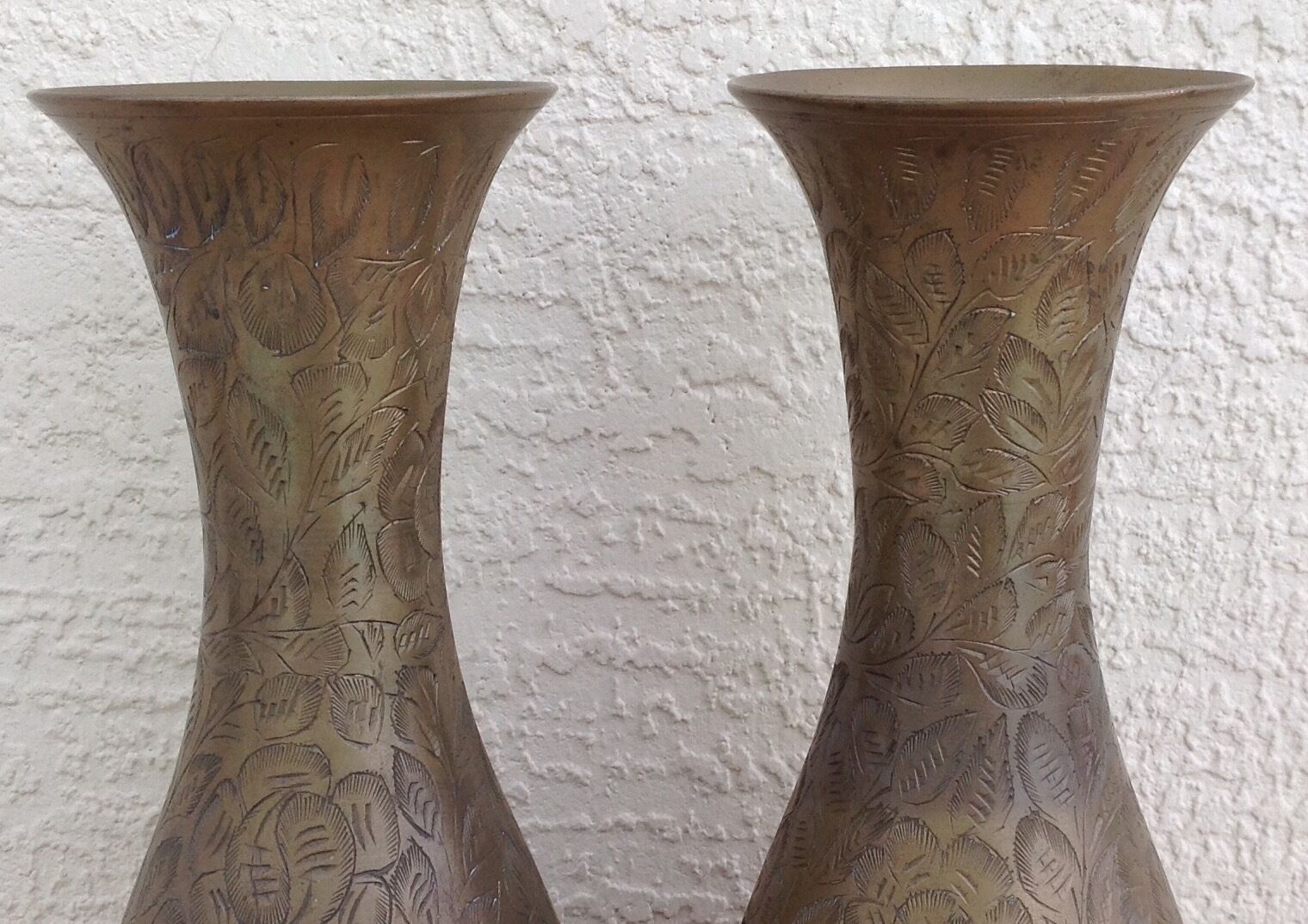 Brass India Vase pair identical, 20th century Anglo, engraved bohemian 225-BF  Без бренда - фотография #5