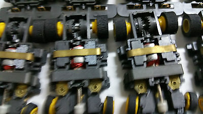 TYCO TCR CHASSIS WIDE LOT OF 10 COMPLETE GREY AND YELLOW BRAND NEW.FIRE SALE! TYCO tyco TCR - фотография #4
