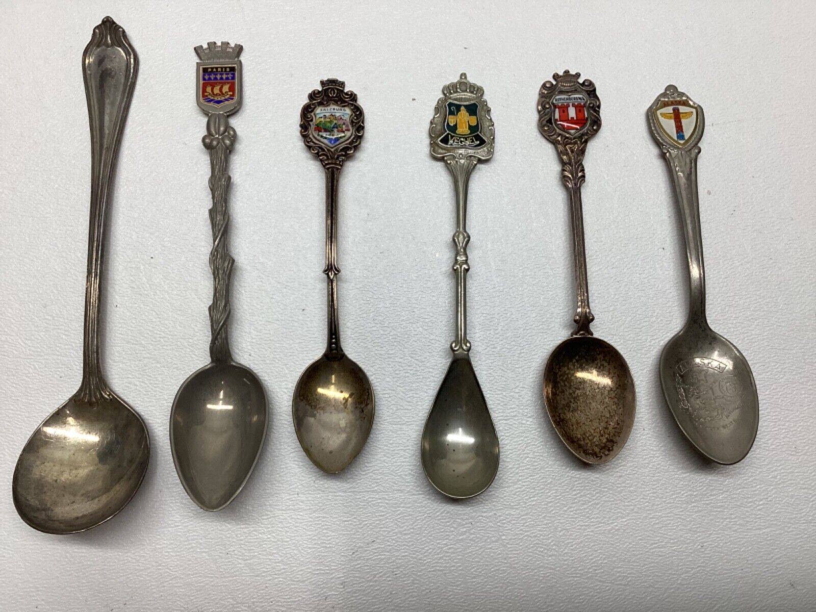 Vintage LOT of 10 Vintage Collector Souvenir Spoons World and USA FORT - фотография #2