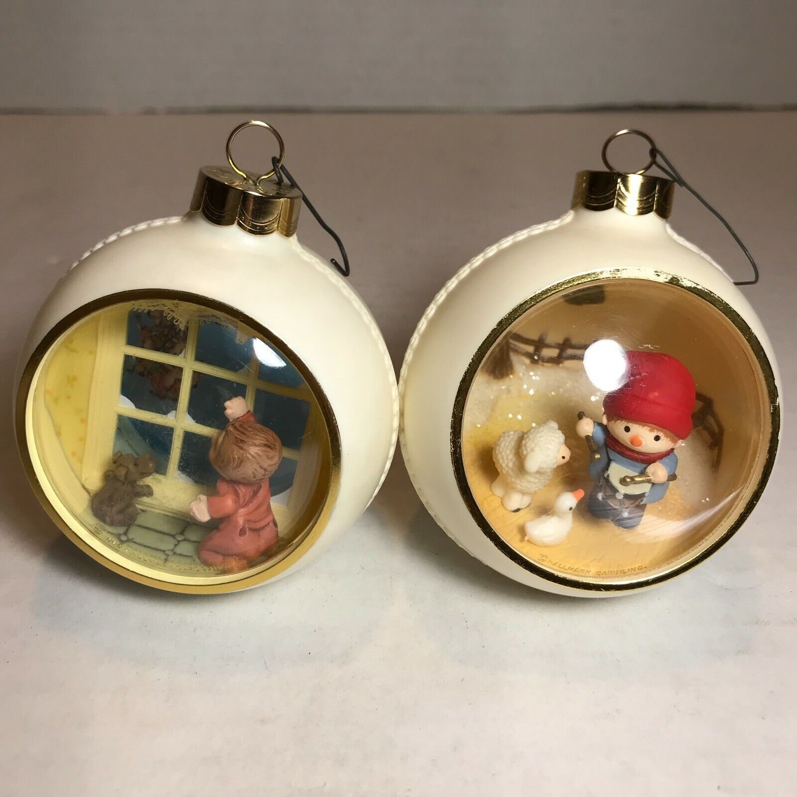 Vintage 1980 Hallmark 3D Diorama Plastic Christmas Tree Round Ornaments Lot of 2 Hallmark