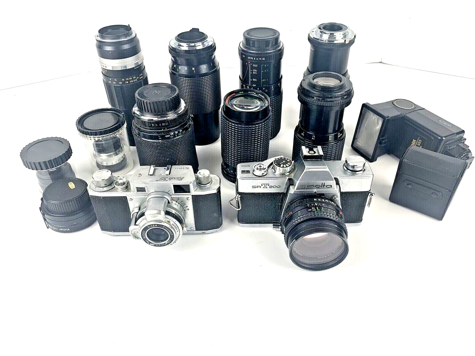 Lot of 18 Including Cameras, Lens, and Accessories -Minolta srT200 & Ricoh "35"  Без бренда N/A