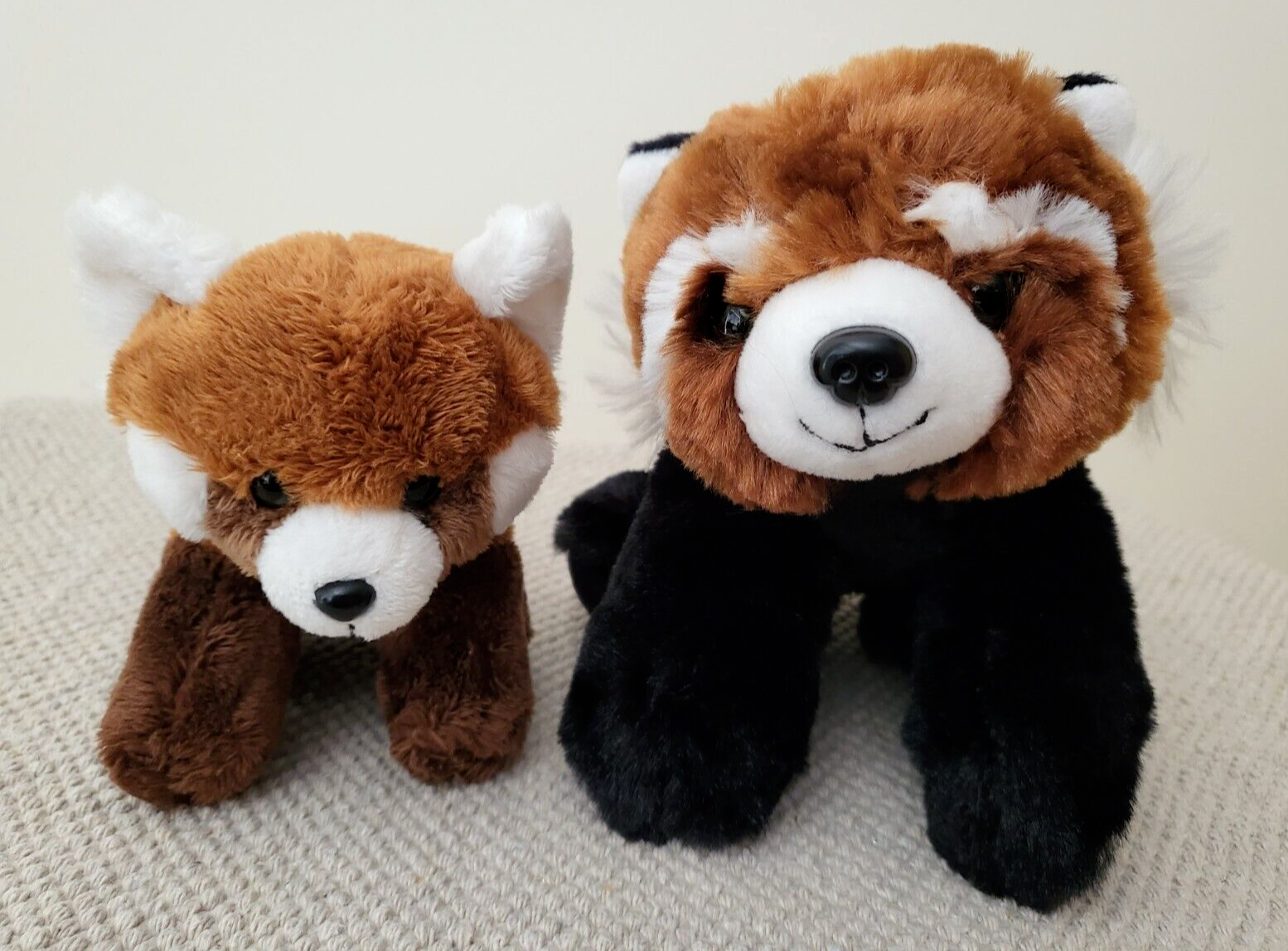 Wild Republic Lot of 2 Red Panda Plush 7" Hug'ems & 5" Pocketkins Soft Toys K&M Wild Republic - фотография #2