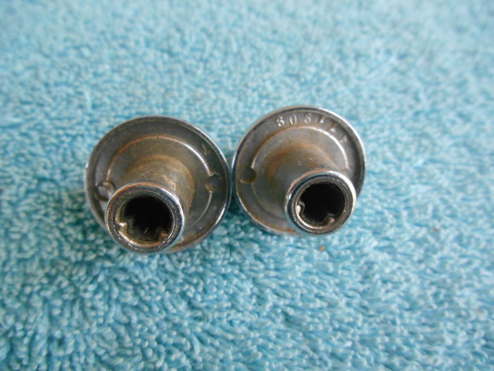 LOT OF 2 VINTAGE CHROME HEAVY DIE CAST METAL SMALL 1"  CONTROL KNOBS Unbranded - фотография #4