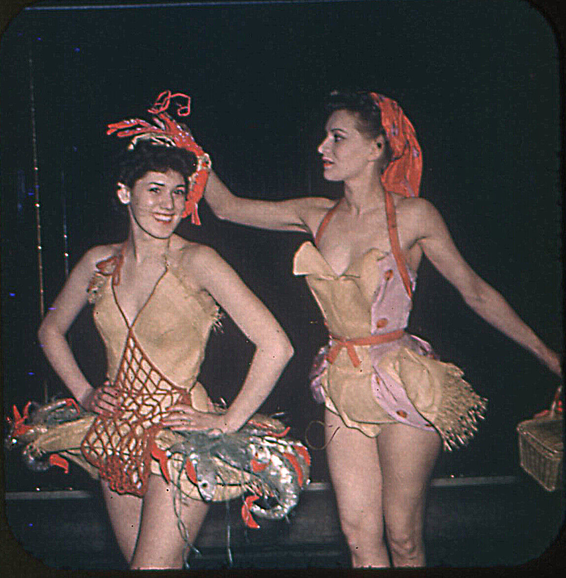 2 Colorelief Risque Cards - Montmartre Cabaret "Eve" 1950s Nude Stars - 16 image Без бренда - фотография #5