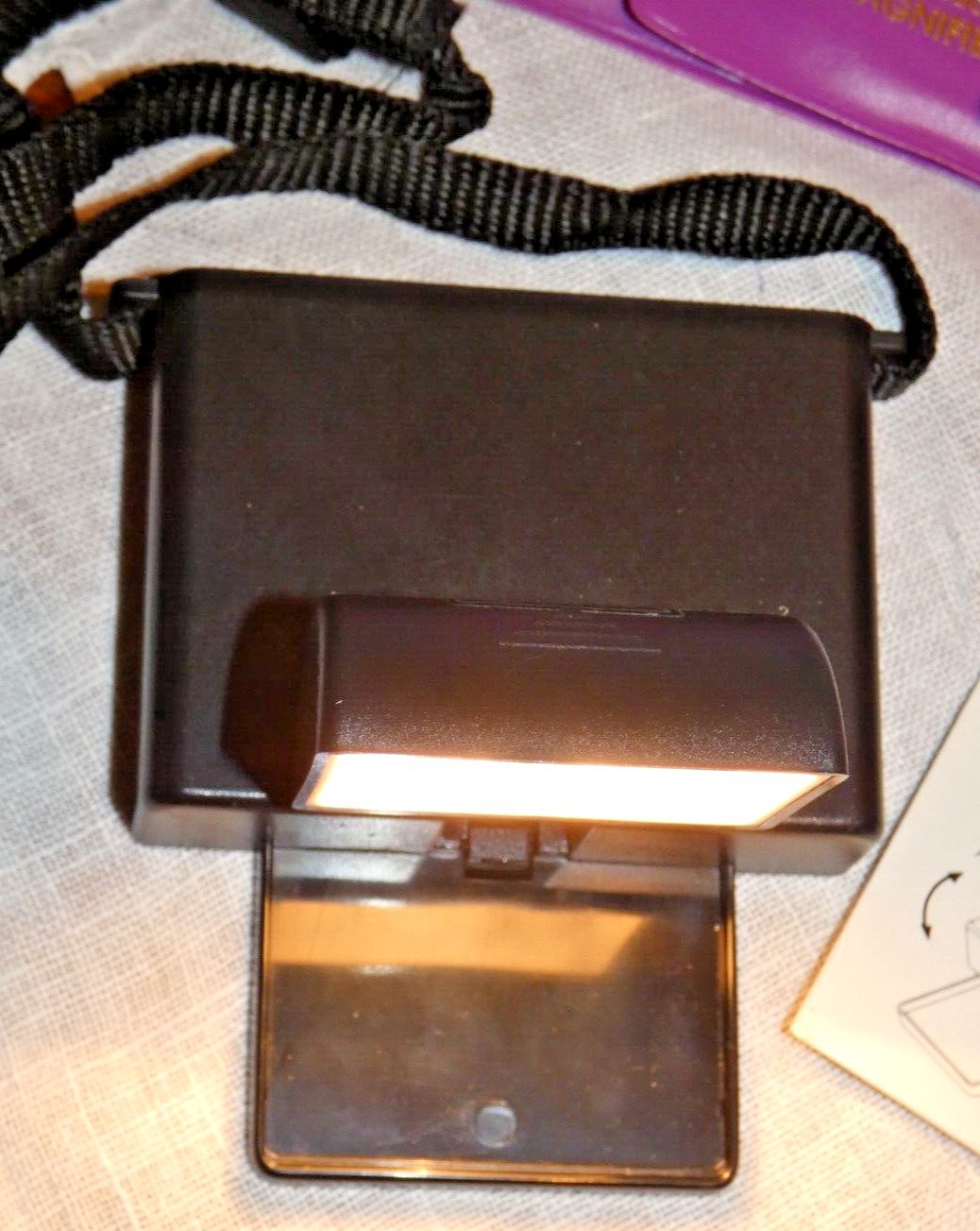 NIB BEAM & READ  MAGNIFIER Portable Reading w/Light 2x 4x 6x Xtra Light Bulbs Unbranded BNR-103M - фотография #12