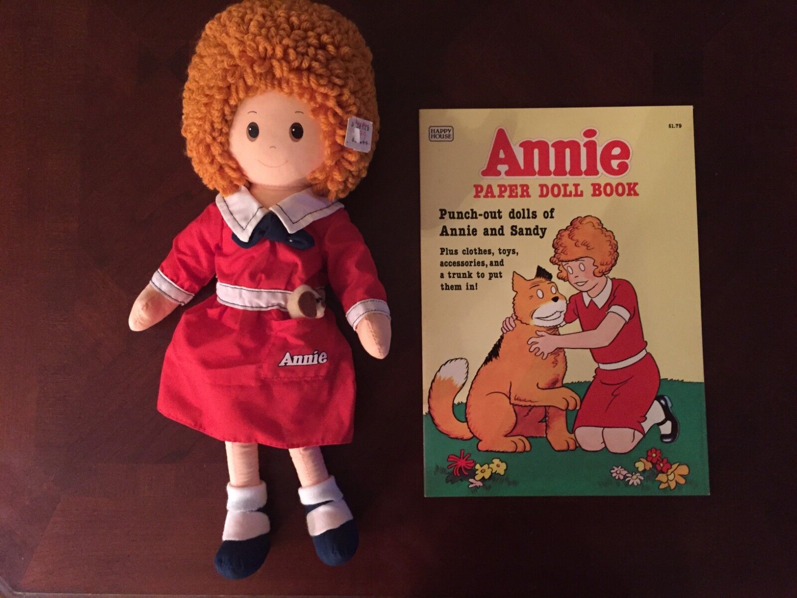 ANNIE DOLL AND PAPER DOLLS knickkerbacker & happy House