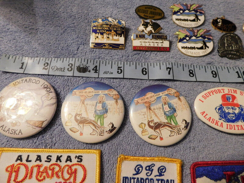 ALASKA IDITAROD Pin Husky Dog Sled Race Mushing Pins, Buttons Patches 36 Mix LOT Без бренда - фотография #15