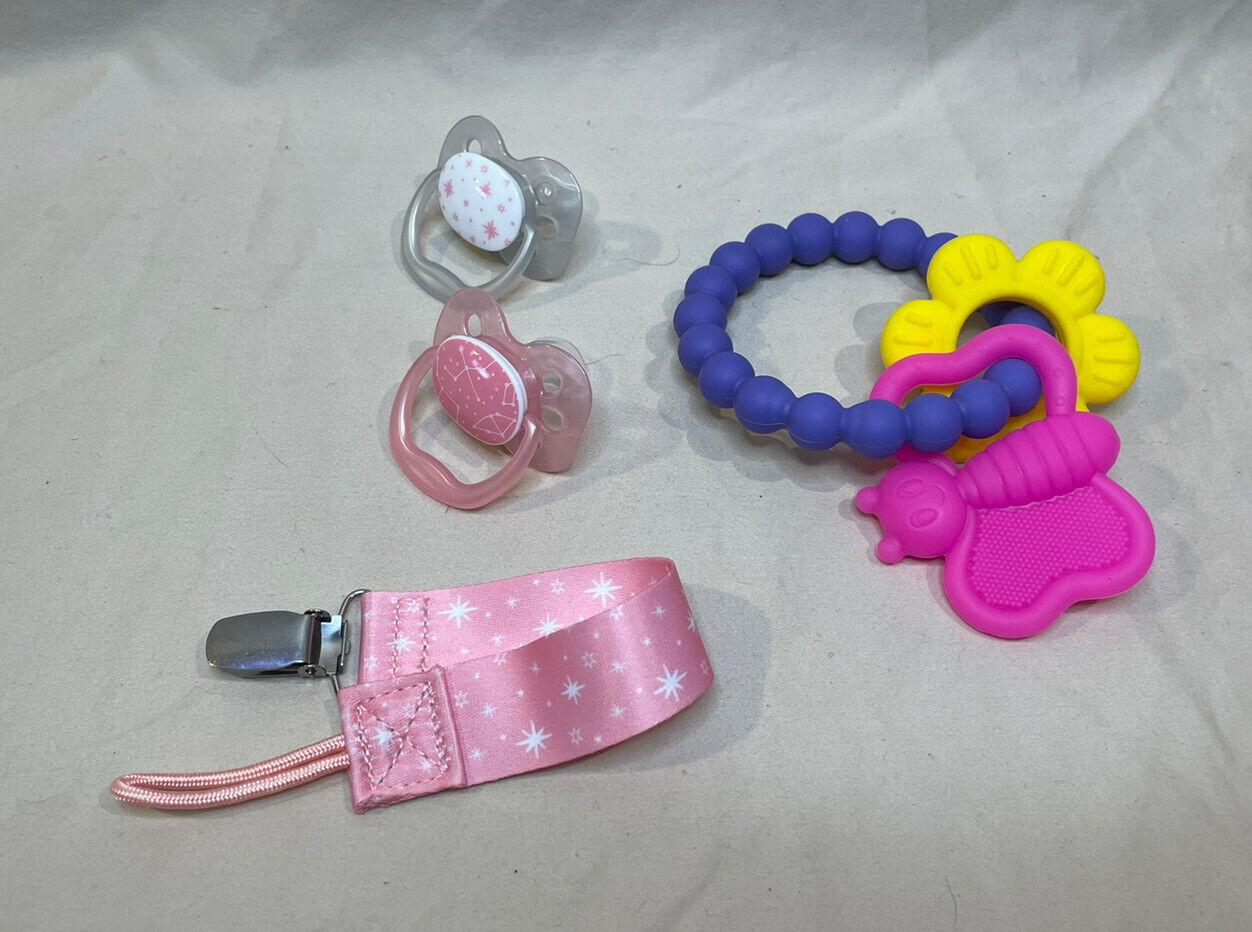 MSRP $65+ Baby Supply Lot Toys, Sippy Spouts, CamelBak Bottle, Teether and MORE Assorted Sippy Spouts - фотография #4
