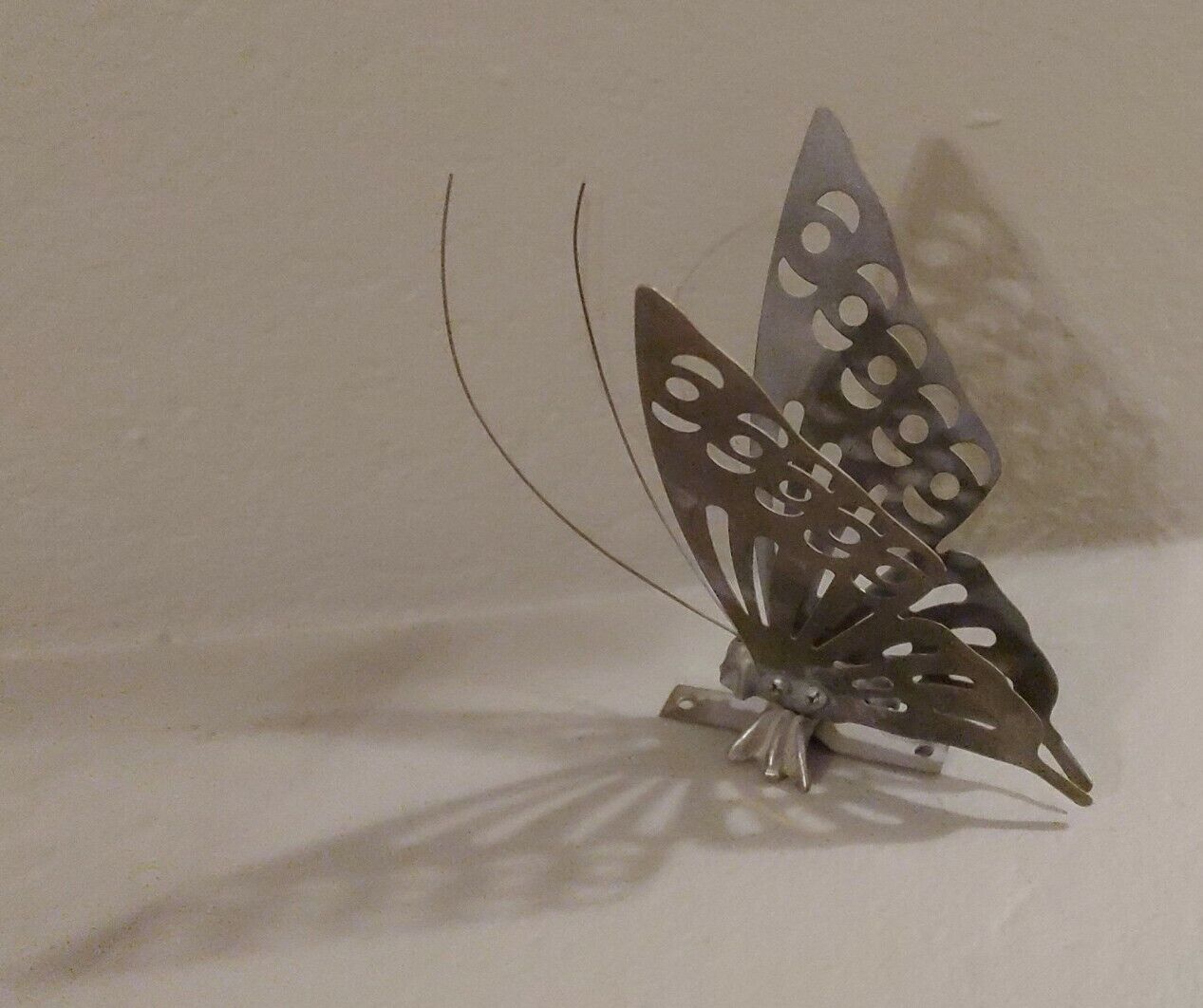 Set of 3 Metal Butterflies 3D Wall Mounted Butterfly Great Shadow Cast. Без бренда - фотография #6