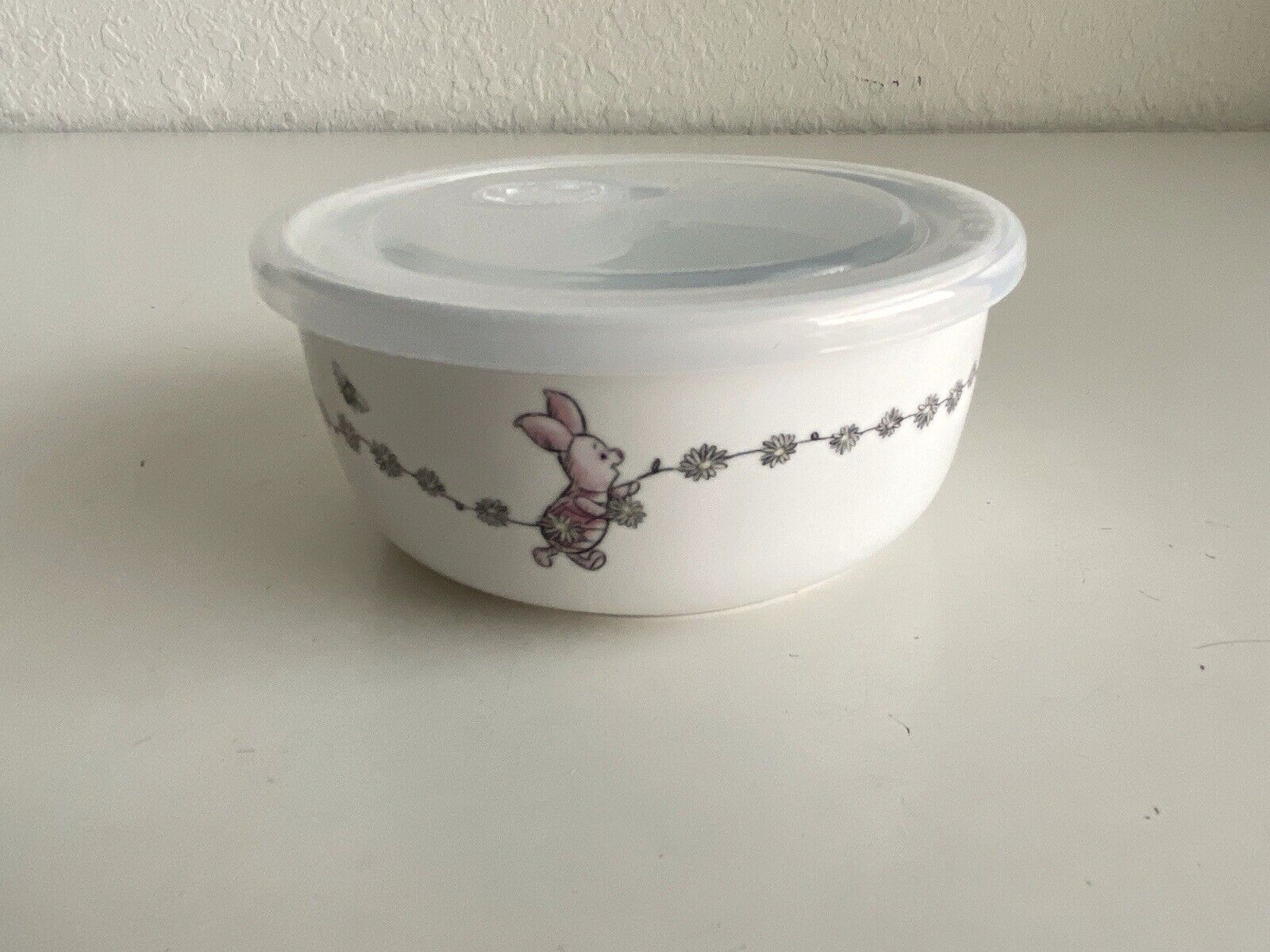 Disney Winnie The Pooh Piglet Flower Chain Pressure Lid Food Container Bowl NEW Disney