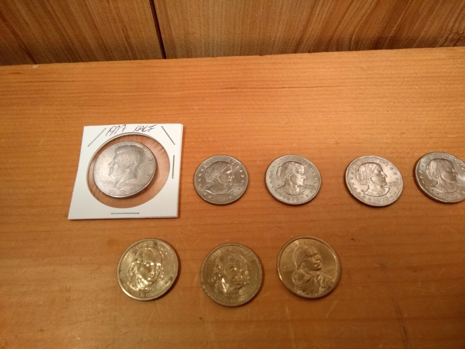 8 USA coins '77 Kennedyhalf dollar, 4 Anthony, 2 Madison 1 Sacagewea $7.50 face Без бренда