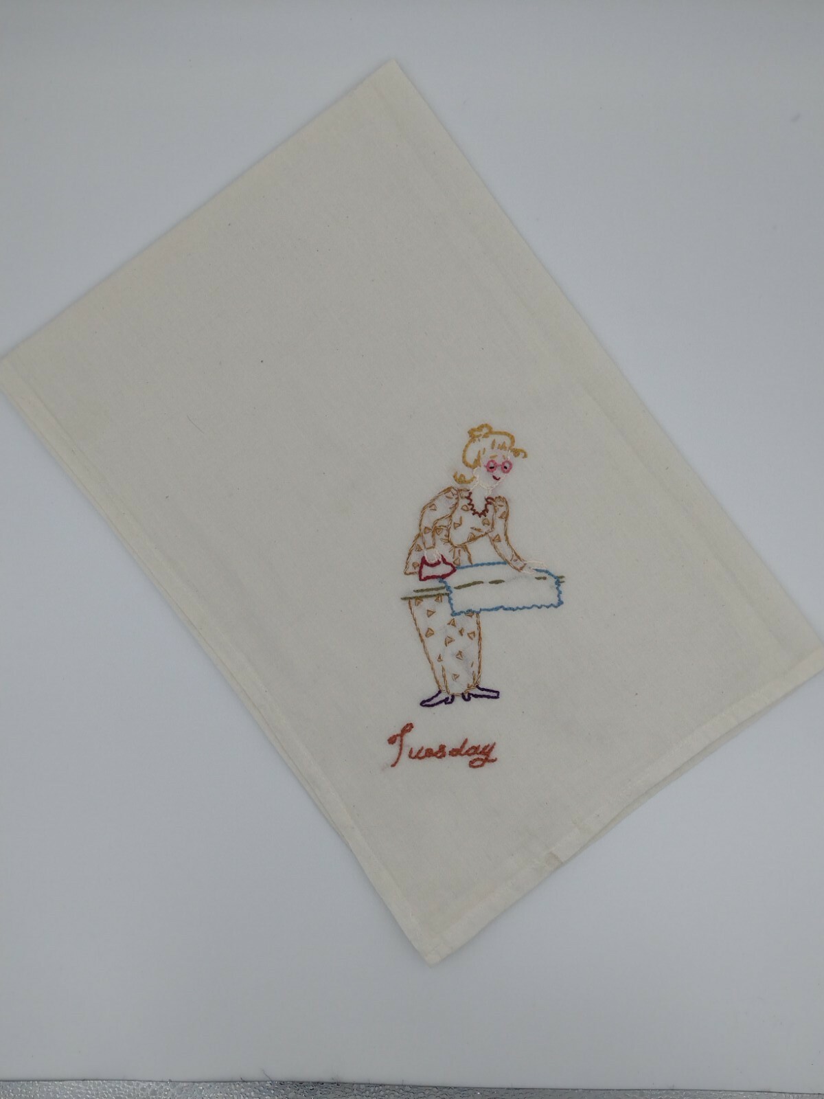 7 Vintage Embroidered Days Of The Week Dish Tea Towels Cloths Handmade - фотография #4