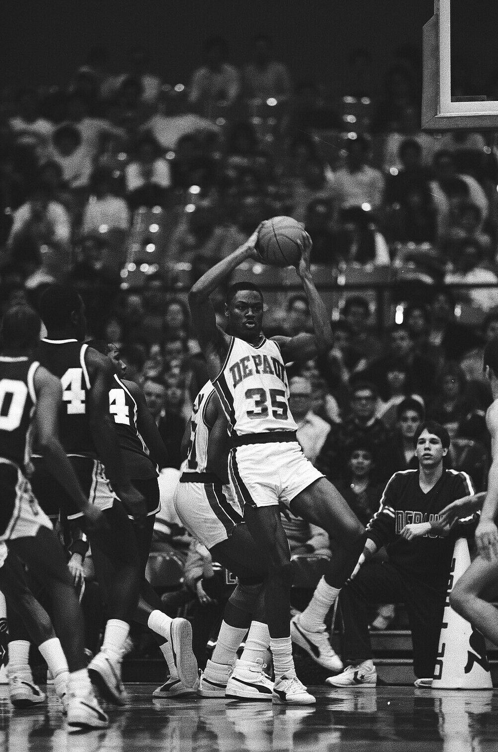 LD125-4 1986 DePaul Cleveland St College Basketball (62) ORIG 35mm B&W NEGATIVES Без бренда - фотография #12