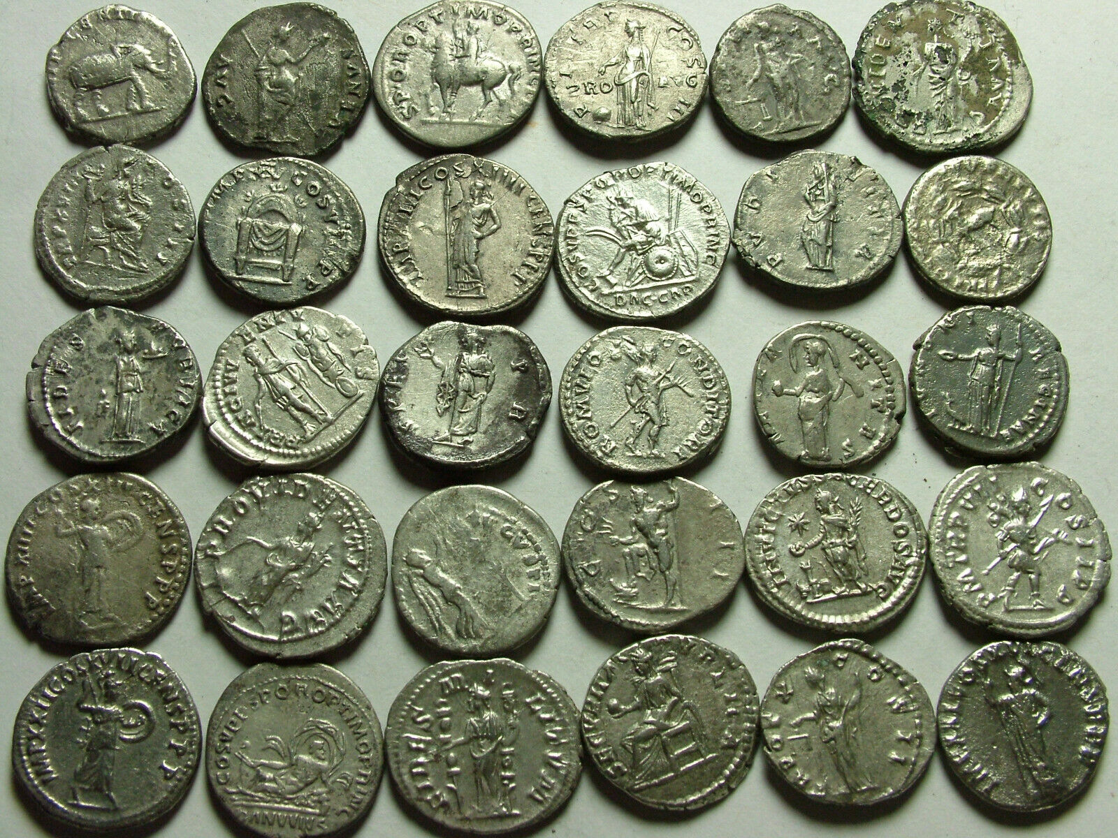 1 original Ancient Roman SILVER coin Denarius Trajan Faustina Hadrian Domitian Без бренда - фотография #5