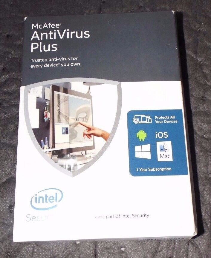 McAfee - AntiVirus Plus Internet Security Total Protection Live Safe 4 PC Bundle McAfee See Below - фотография #2
