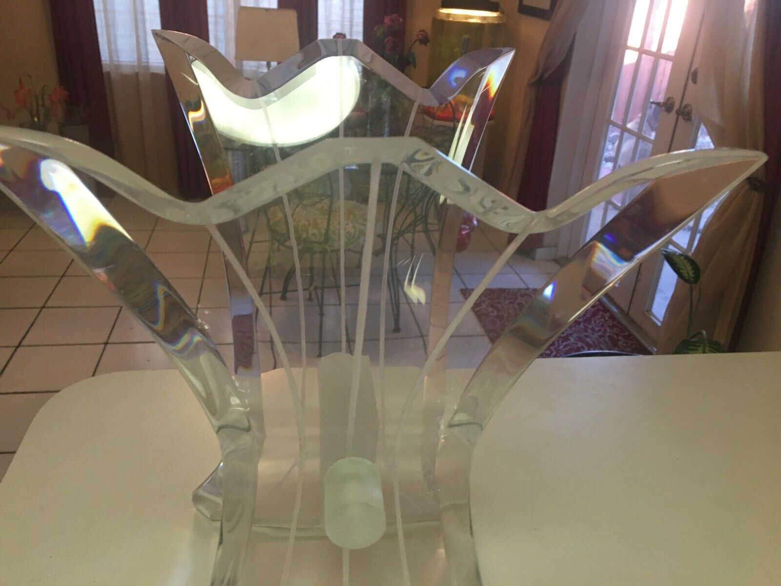 LUCITE/ACRYLIC HOLLYWOOD REGENCY BUTTERFLY WING GLASS - 3 TABLES TOTAL Без бренда - фотография #24