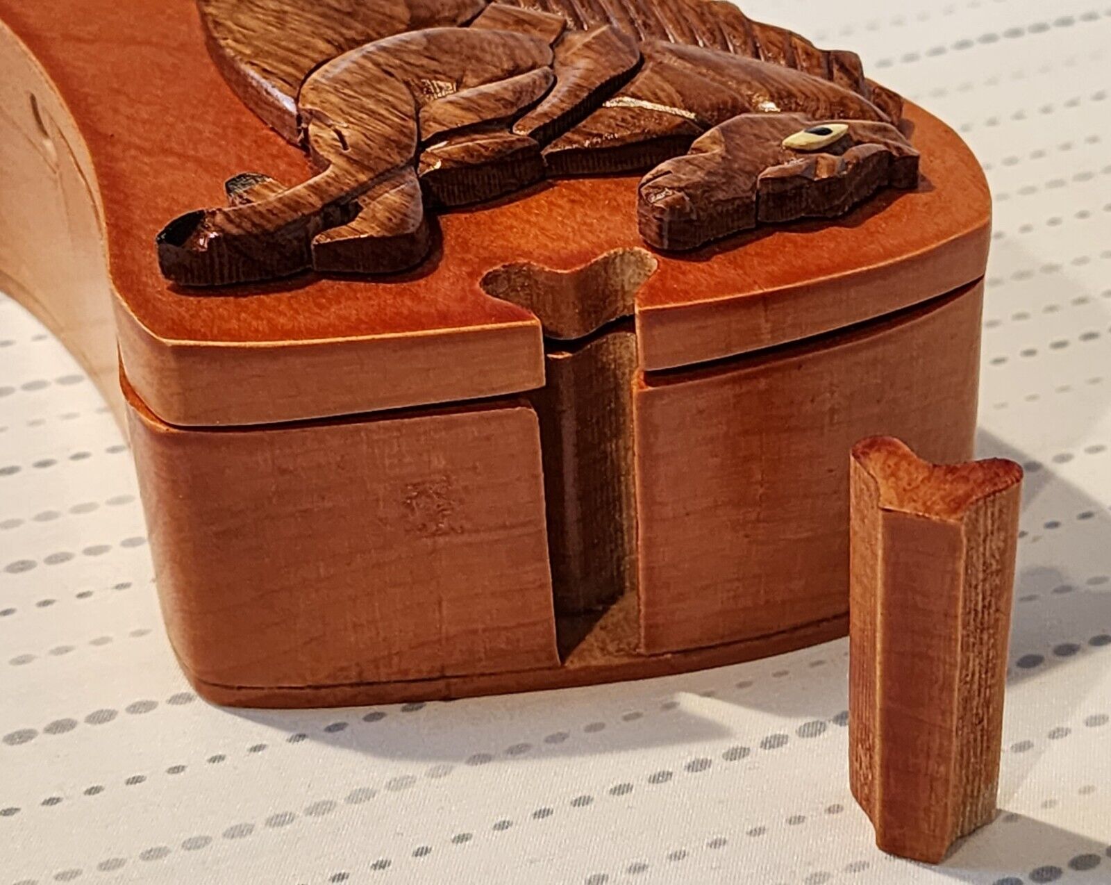 Handcrafted Intarsia Wood Art Horse Puzzle Box Jewelry Trinket Box Collectible Без бренда - фотография #7