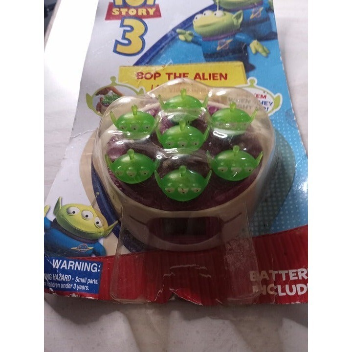 Disney Pixar Toy Story Aliens  Light Up Bop The Alien Handheld Game Disney Pixar - фотография #3