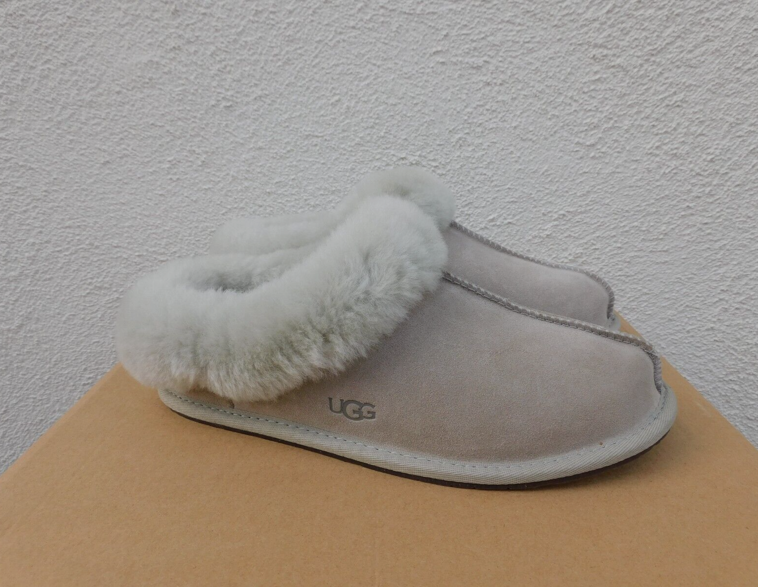 UGG GOAT MORAENE SUEDE/ SHEEPSKIN CUFF SLIPPERS, WOMEN US 7/ EUR 38 ~NIB UGG UGG Moraene
