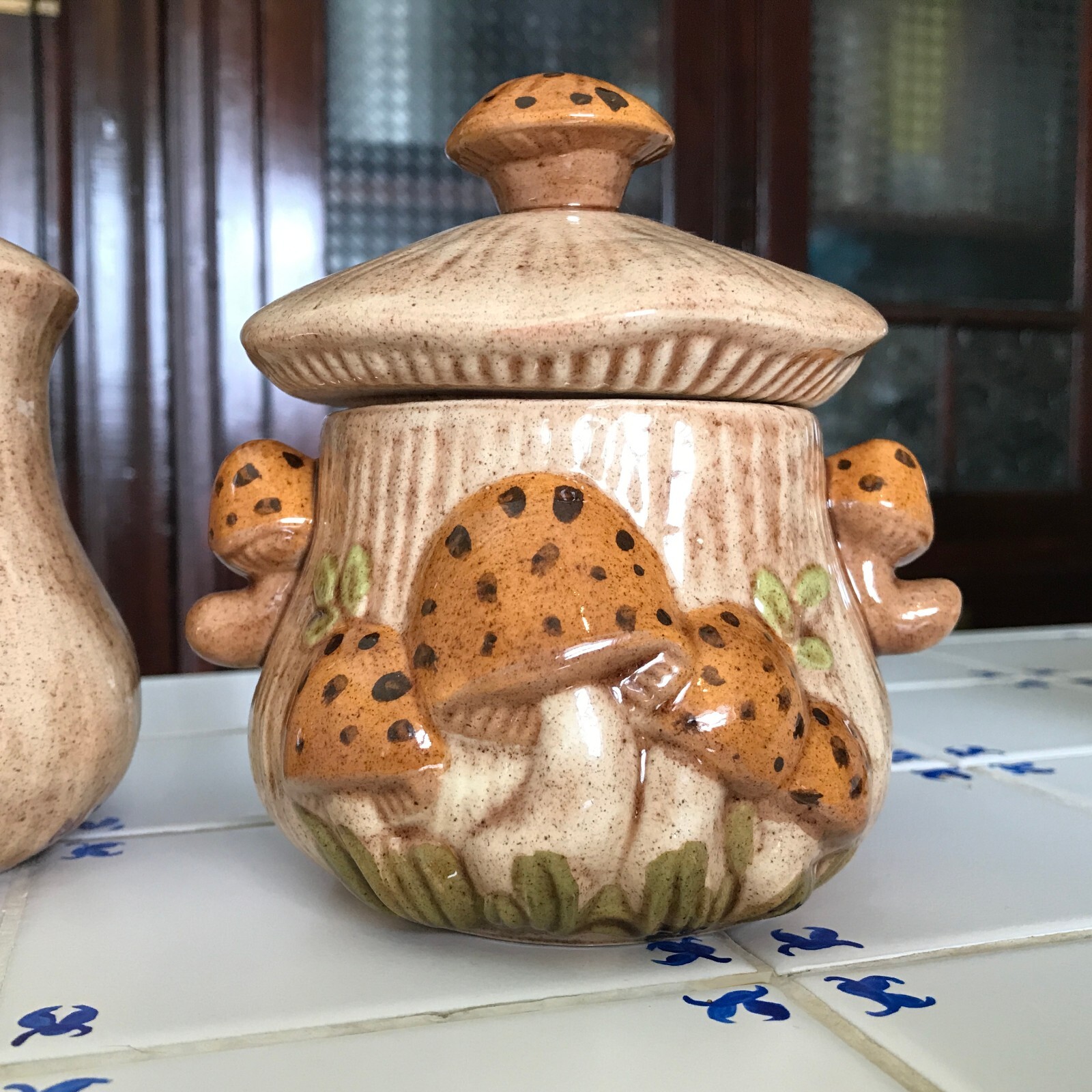 VTG ARNELS MUSHROOM 35 PIECE SET CASSEROLE PLATE BUTTER DISH TEAPOT SOUP BOWL... Без бренда - фотография #16