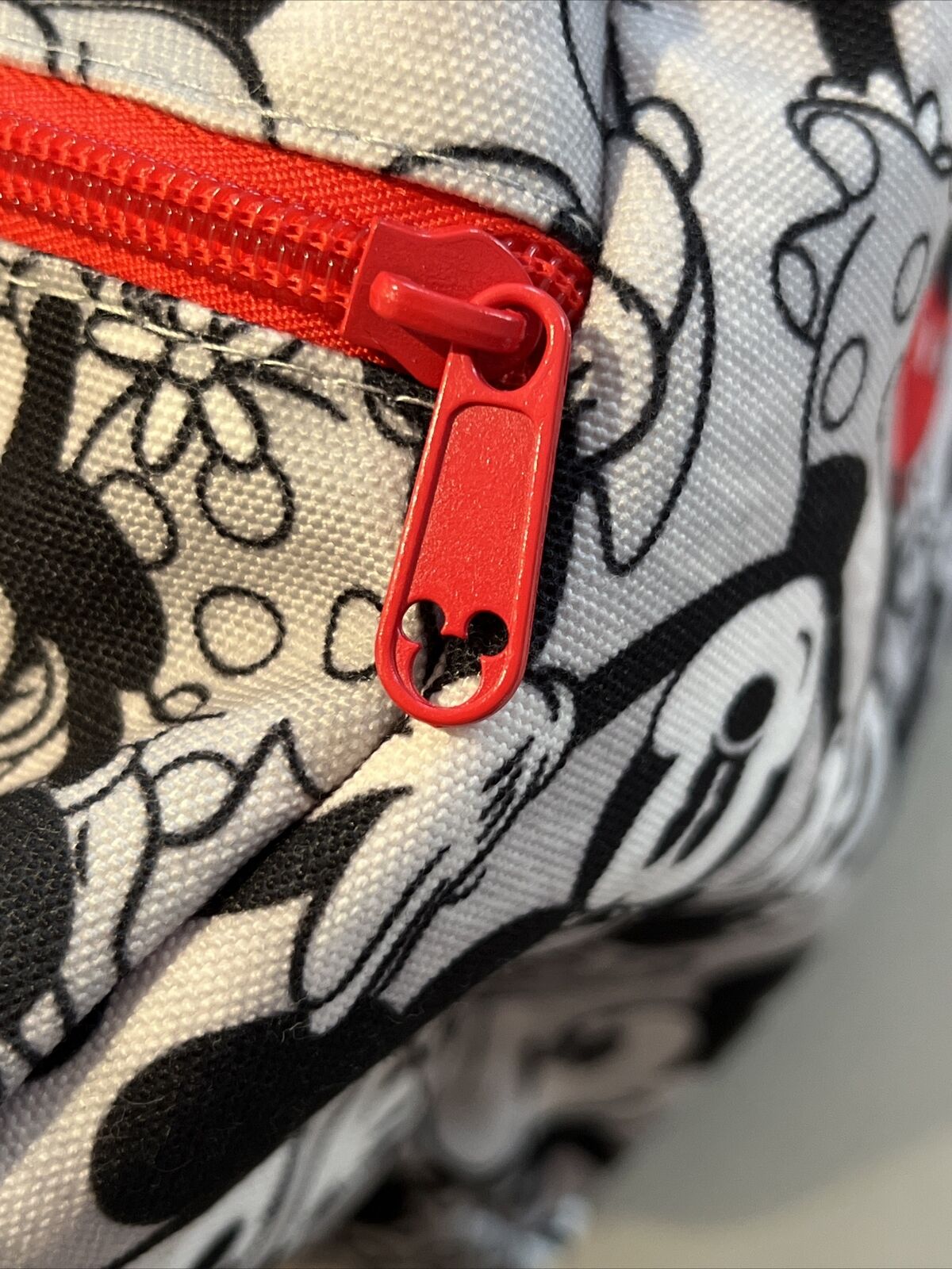 Disney Grey Mickey & Minnie Weekender Duffel Bag Global Design Concepts Inc - фотография #11