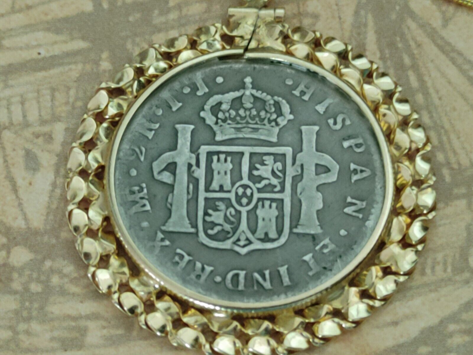 Genuine 1792 Spanish Peruvian Silver Coin Pendant & Gold Filled Chain w COA &Box Everymagicalday - фотография #2