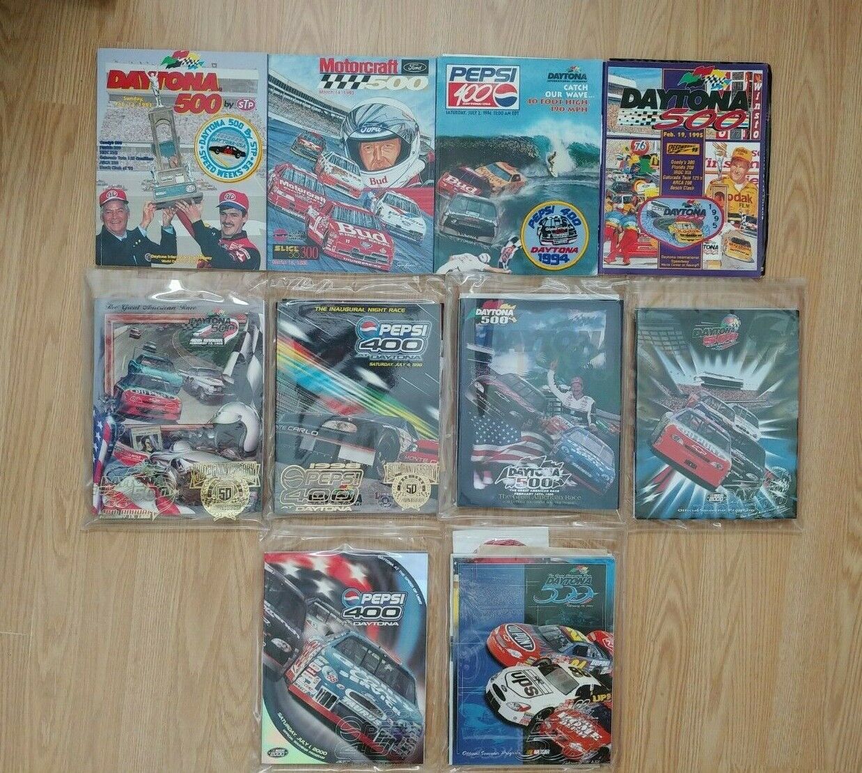 Lot of (10) NASCAR Race Programs (3 with patches and 6 with plastic sleeves) Без бренда