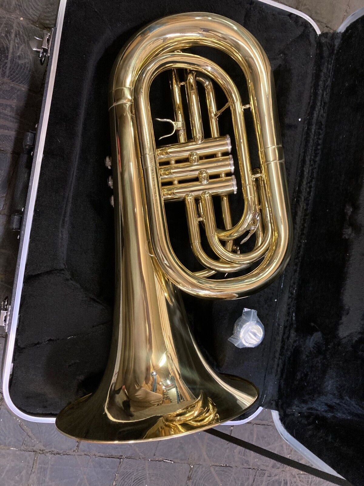 Marching  Baritone,  with case and mouthpiece, new Maestro Does not apply - фотография #2