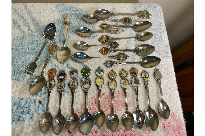 22 Various Souvenir Spoons Lot 8 with Charms Most USA
