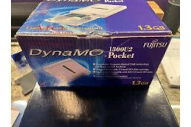 Fujitsu DynaMO 1300U2 Pocket 1.3GB MO disk drive USB Powered