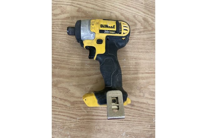 DEWALT DCF885B Impact Driver - (Tool Only) USED