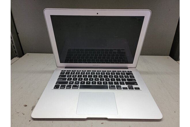 LOT of 6 Apple MacBook Air 13" 2013 - 4th Gen i5 - 4GB 128GB SSD NO OS - A1466