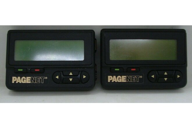 motorola pagenet pagers (2) with belt clips