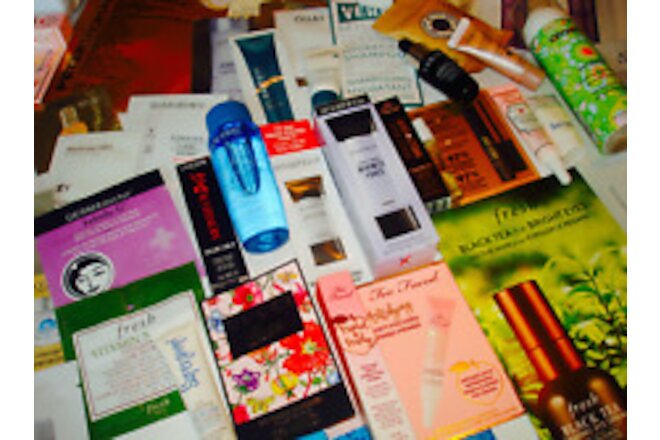 Quality! / Makeup & Skincare & Fragrance + More / 18 Samples / Beauty Pack / Lot
