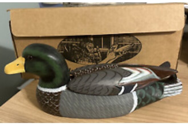 New inbox Wooden Duck Decoy W/ Knife  Unlimited Wildlife Series UC819
