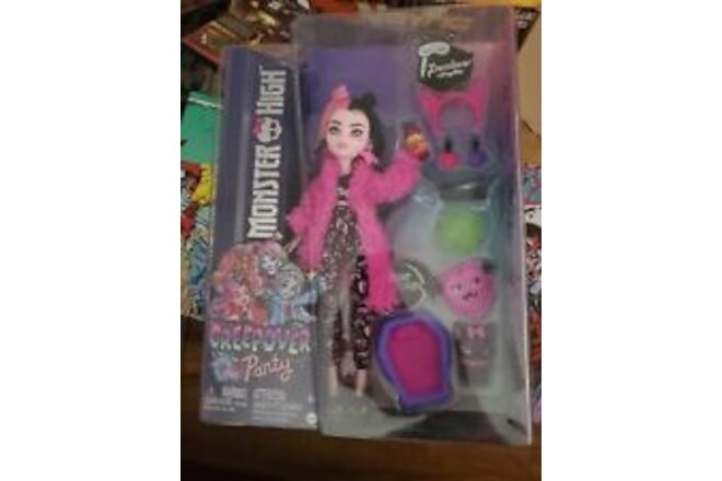 nib Mattel Monster High Creepover Party DRACULAURA Vampire Doll