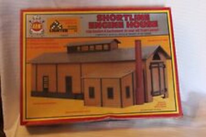HO Scale, AHM, Shortline Engine e House Building Kit, #15801 BNOS Sealed Vintage