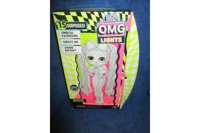 Lights Dazzle Fashion Doll with 15 Surprises NEW IN BOX LOL Surprise OMG