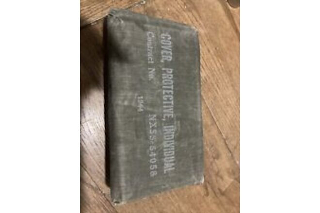 ORIGINAL WW2 U.S. ARMY 1944 DATED GAS "COVER, PROTECTIVE, INDIVIDUAL" - UNISSUED