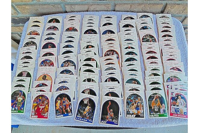 COLLECTION OF 175 NBA 1989 BASKETBALL TRADING CARDS UN-SEARCHED.