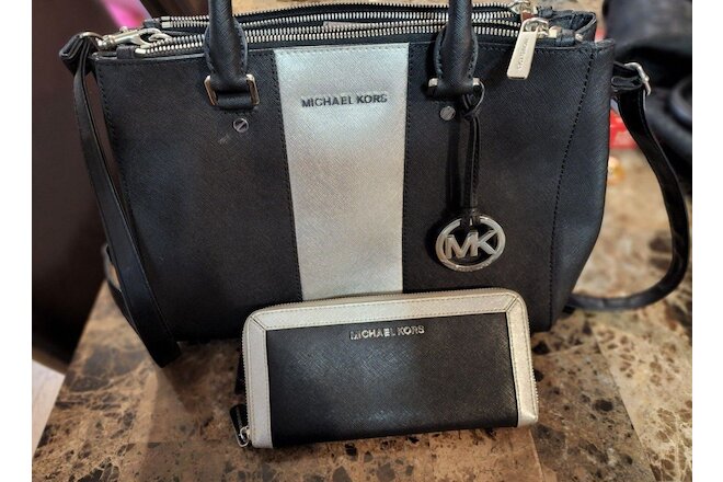Lot of 2-Michael Kors Handbag w/ Matching Wallet-M-Black and Metallic Silver