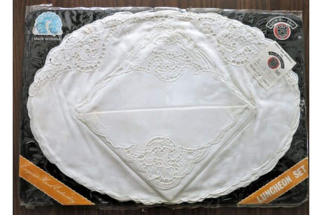 Vtg B M Jabara White Linen Madeira Style Embroidery Placemat Napkin Set 4 Each