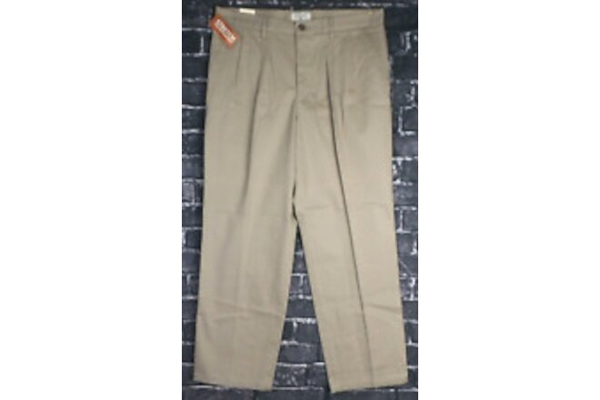 DOCKERS Signature Khaki Men's Classic Fit / Pleated Chino Pants Size 34 x 30