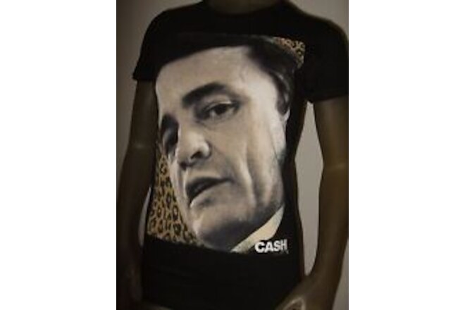 Juniors S-M Johnny Cash The Man In Black Leopard Print Country Music Band Shirt