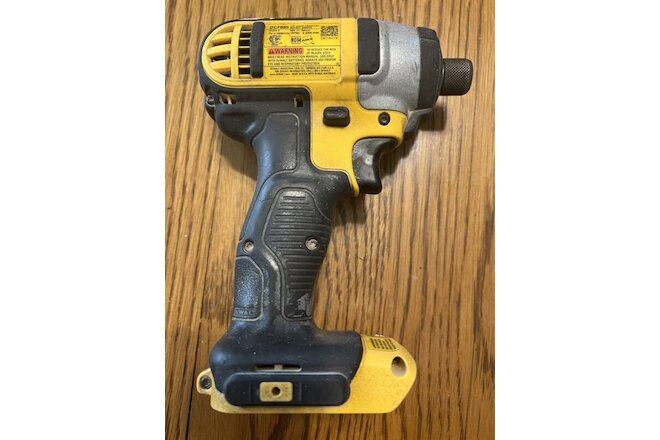 DEWALT DCF885B 20V 1/4 in. Impact Driver - Black/Yellow (Tool Only)