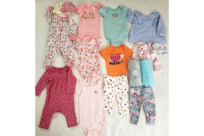 BABY GIRL'S Clothes Lot of 18 PCS Sizes 0 to 3 Months, Hat and Blankets A-16