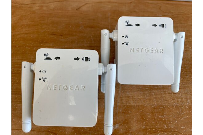 LOT - 2 Netgear WN3000RPv2 WiFi Range Extender Wireless Network Extend White